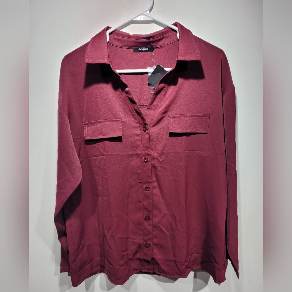 NWT Lotusmile woman's button up front‎ Blouse